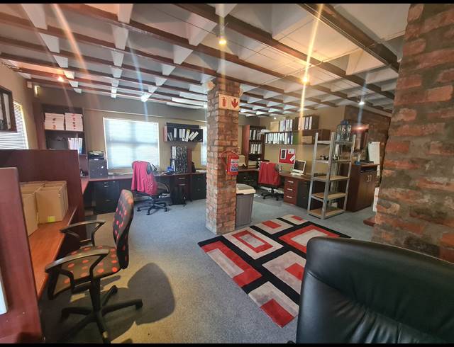 916M² OFFICE FOR SALE IN GOODWOOD CENTRAL